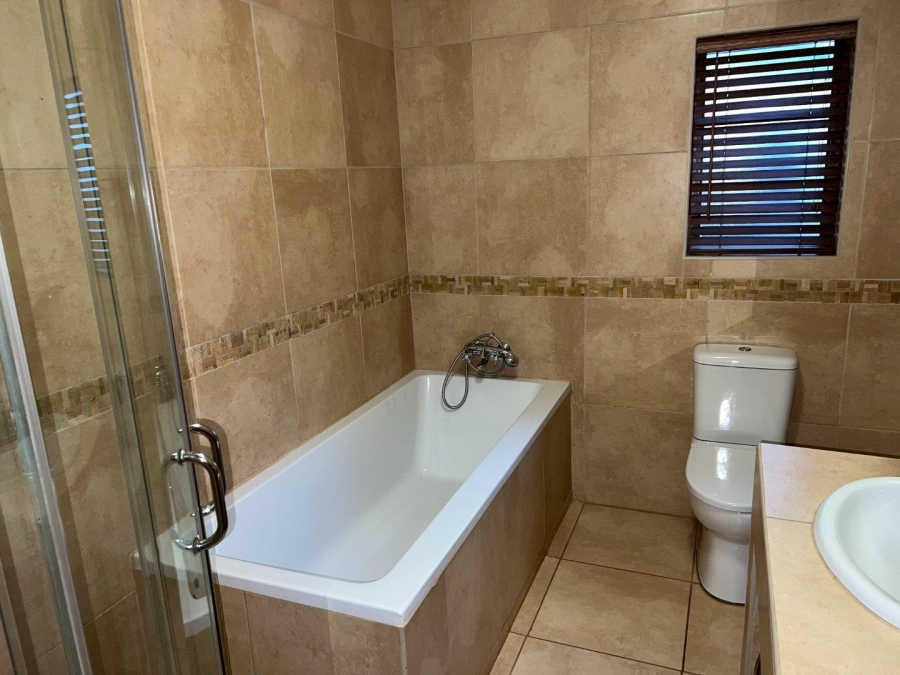 To Let 2 Bedroom Property for Rent in Die Bult North West